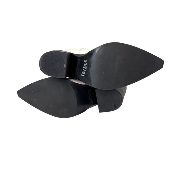 Marc Fisher Carves Cream Leather Side Gores Pull on Bootie Boot 6M Vanilla Girl - Picture 10 of 11